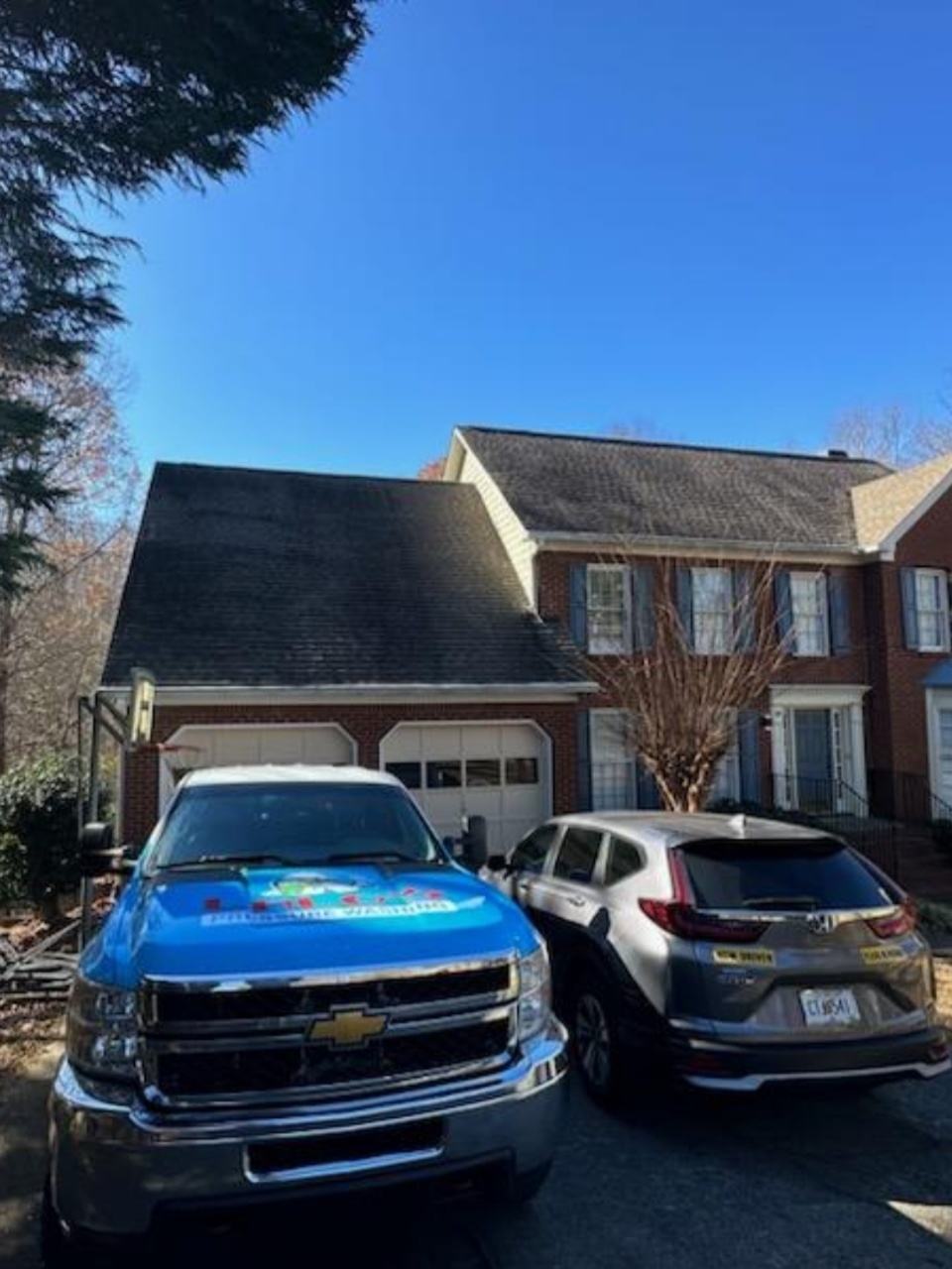 Professional Roof Washing Services in Kennesaw, Georgia